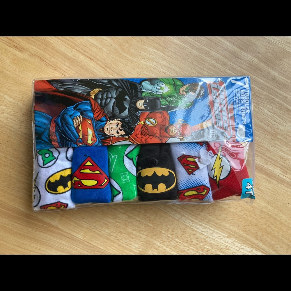 Justice League Sz 4T toddler boys’ briefs 6 pack
